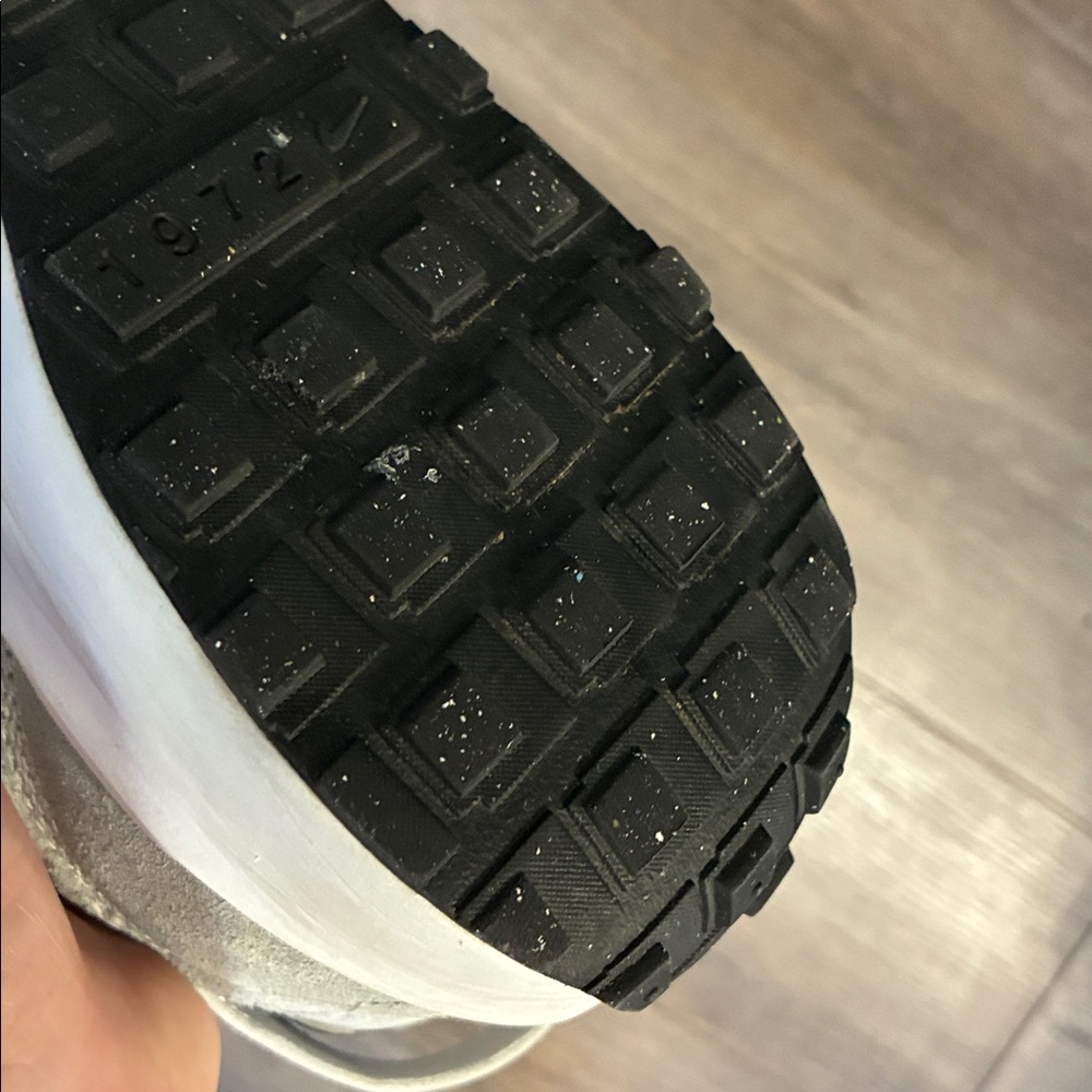 Men’s Nike Waffle Debut Sneaker Shoes (Grey Fog/White) - Picture 13 of 13